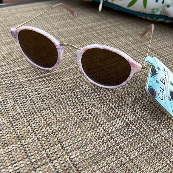 Accessories - CaliBlue - Women’s Sunglasses